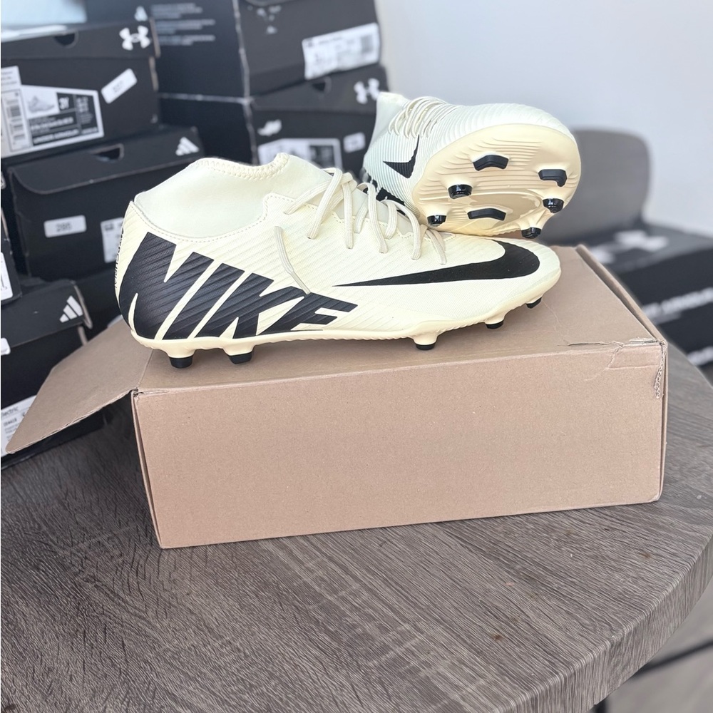 Nike Zoom SuperFly Soccer Cleats